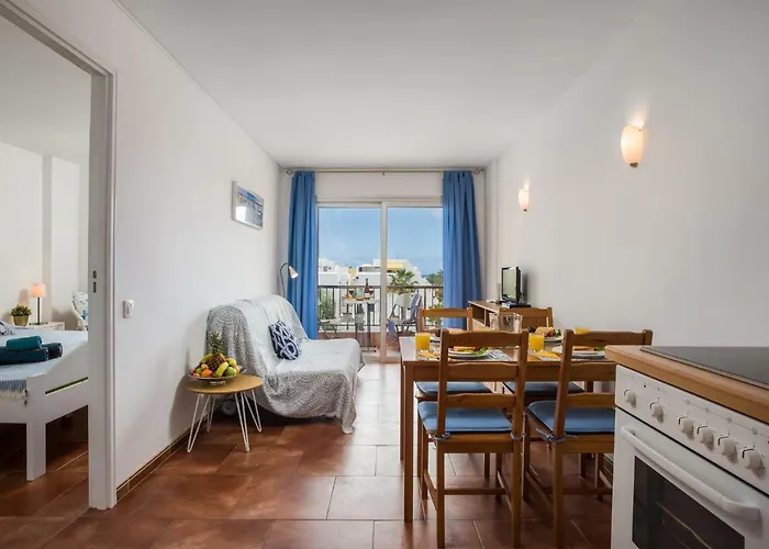 310 Great Location In Americas, Sea Front! شقة *