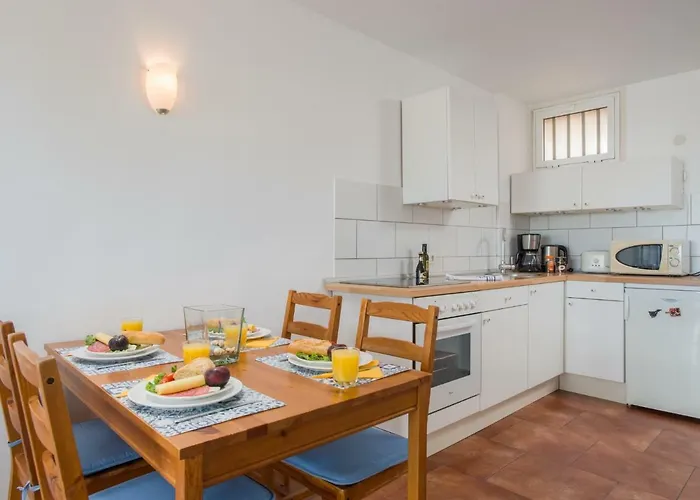 310 Great Location In Americas, Sea Front! شقة *